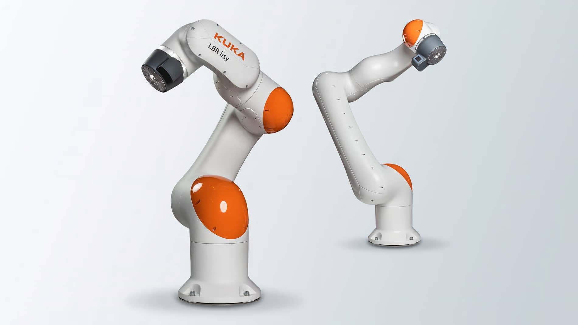 LBR iiwa collaborative robot and smartPAD